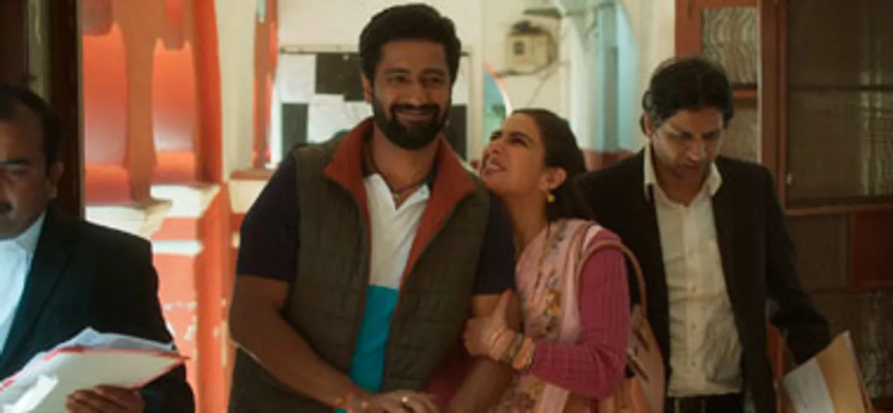 Zara Hatke Zara Bachke Official Trailer