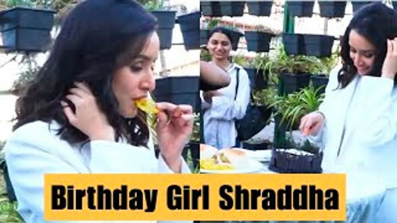 Vada Paav, Jalebi and Cak, That's How Shraddha Kapoor Celebrated Her Birthday With Paps