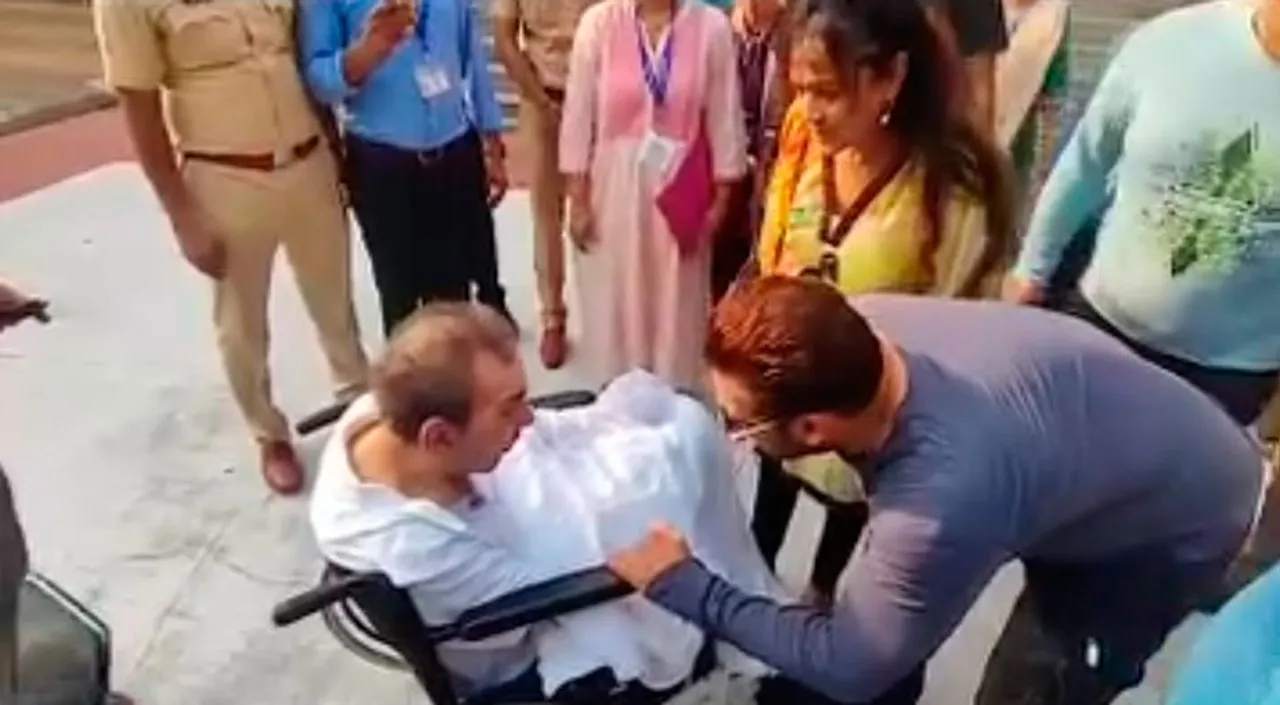 Salman Khan Waited and Spoke To A Veteran Cinematographer Who Came On A Wheelchair To Cast His Vote