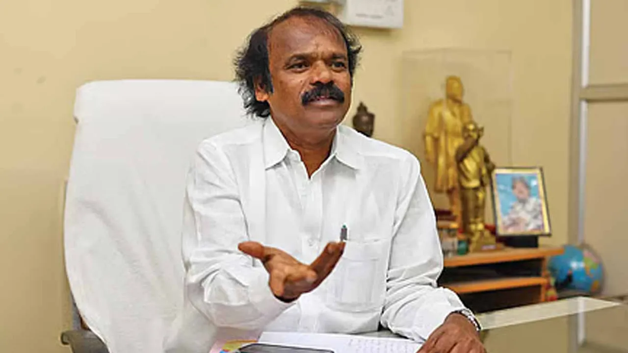  Anticipatory bail cancelled; Poovai Jaganmoorthy absconds Photograph: (poovai jagamoorthy) 