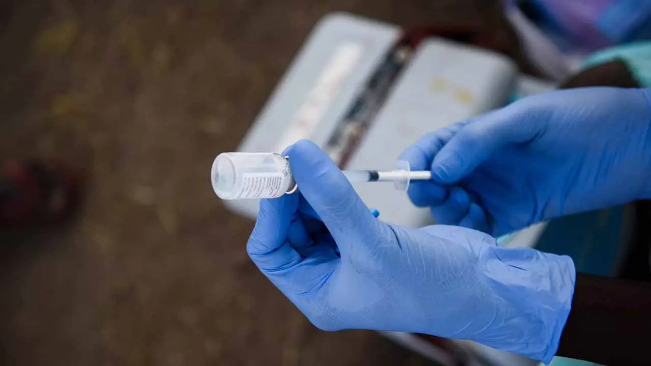  'Is the corona vaccine the cause of sudden deaths?' - Explanation given by the central government Photograph: (corona) 