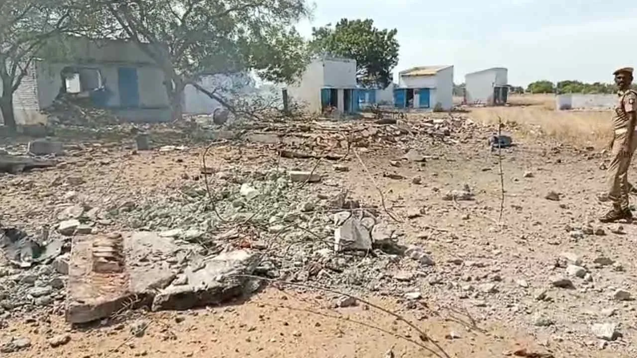  மீண்டும் ஒரு பட்டாசு ஆலை வெடி விபத்து; விருதுநகரில் அடுத்தடுத்து அதிர்ச்சி!