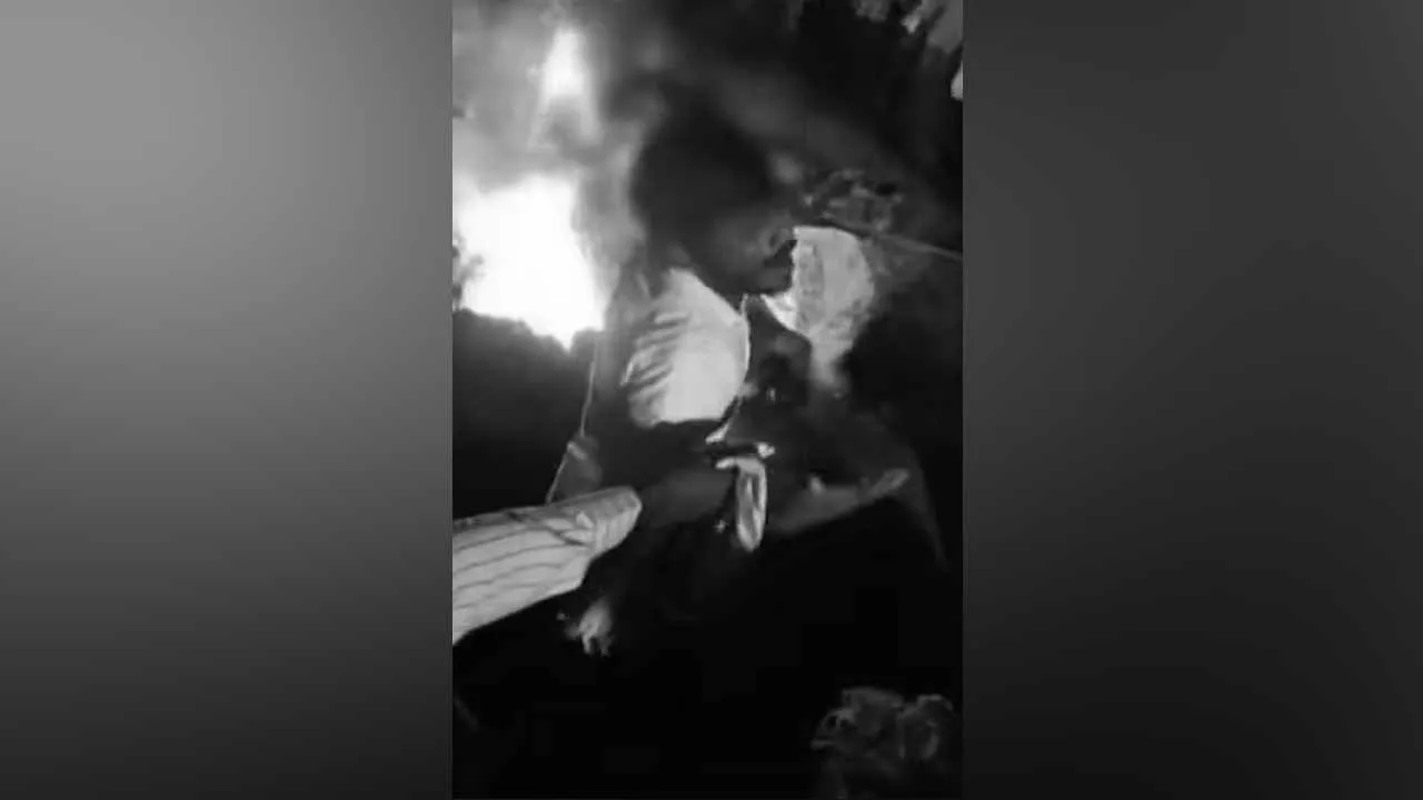  மொஹரம் பண்டிகை; அக்னி குண்டத்தில் விழுந்து ஒருவர் உயிரிழப்பு!