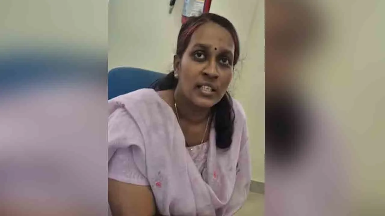  Customer pleads please speak in Kannadawith bank officer 