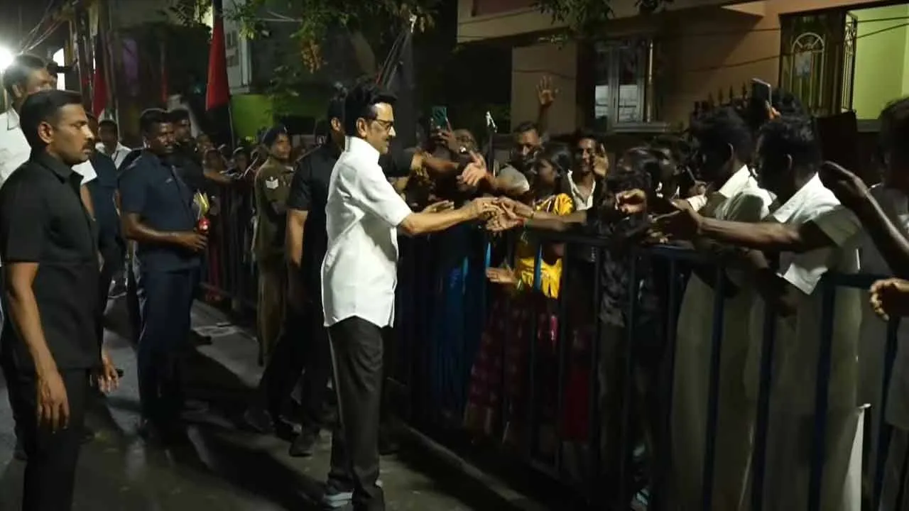  திருவாரூரில் முதல்வர் மு.க. ஸ்டாலின் ரோடு ஷோ!