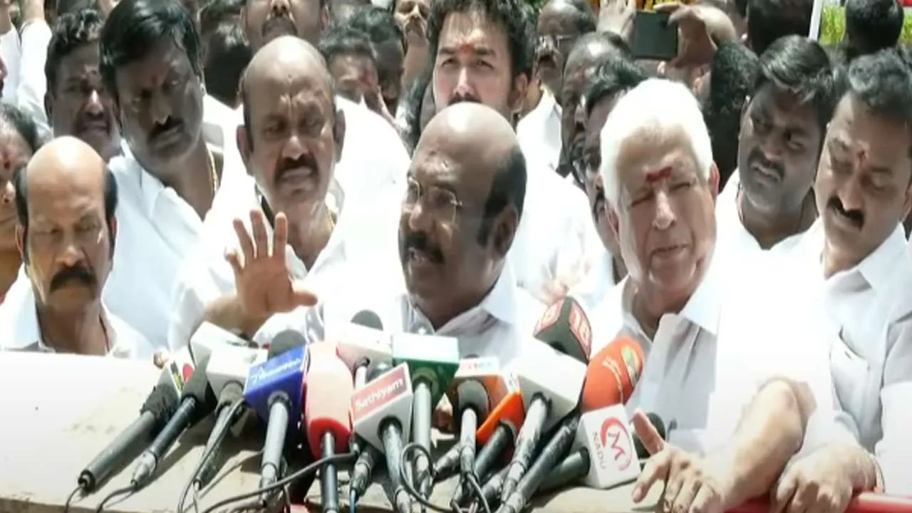  'It was AIADMK that gave recognition to MDMK; don't forget to thank them' - Jayakumar interview Photograph: (admk) 