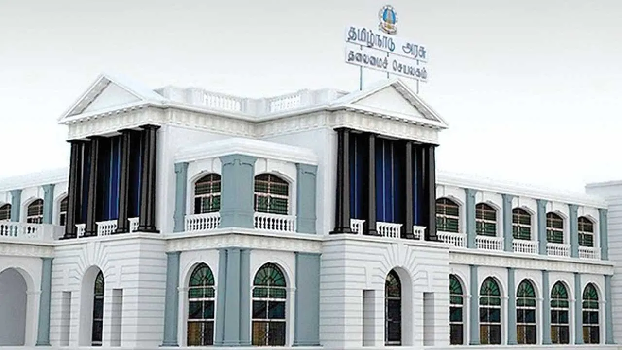  கோட்டையில் பனிப்போர்