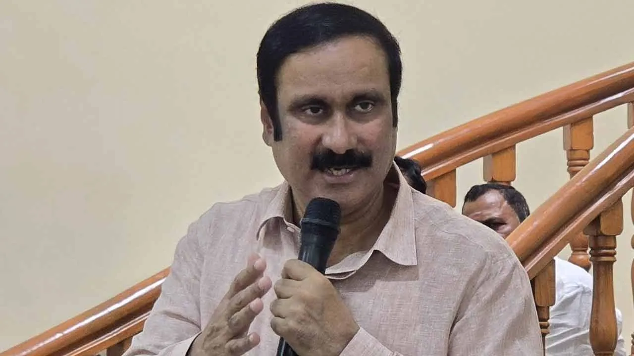  “பி.எட். பட்டதாரிகளின் வாழ்க்கையுடன் திமுக அரசு விளையாடுவதை அனுமதிக்க முடியாது” - அன்புமணி காட்டம்!