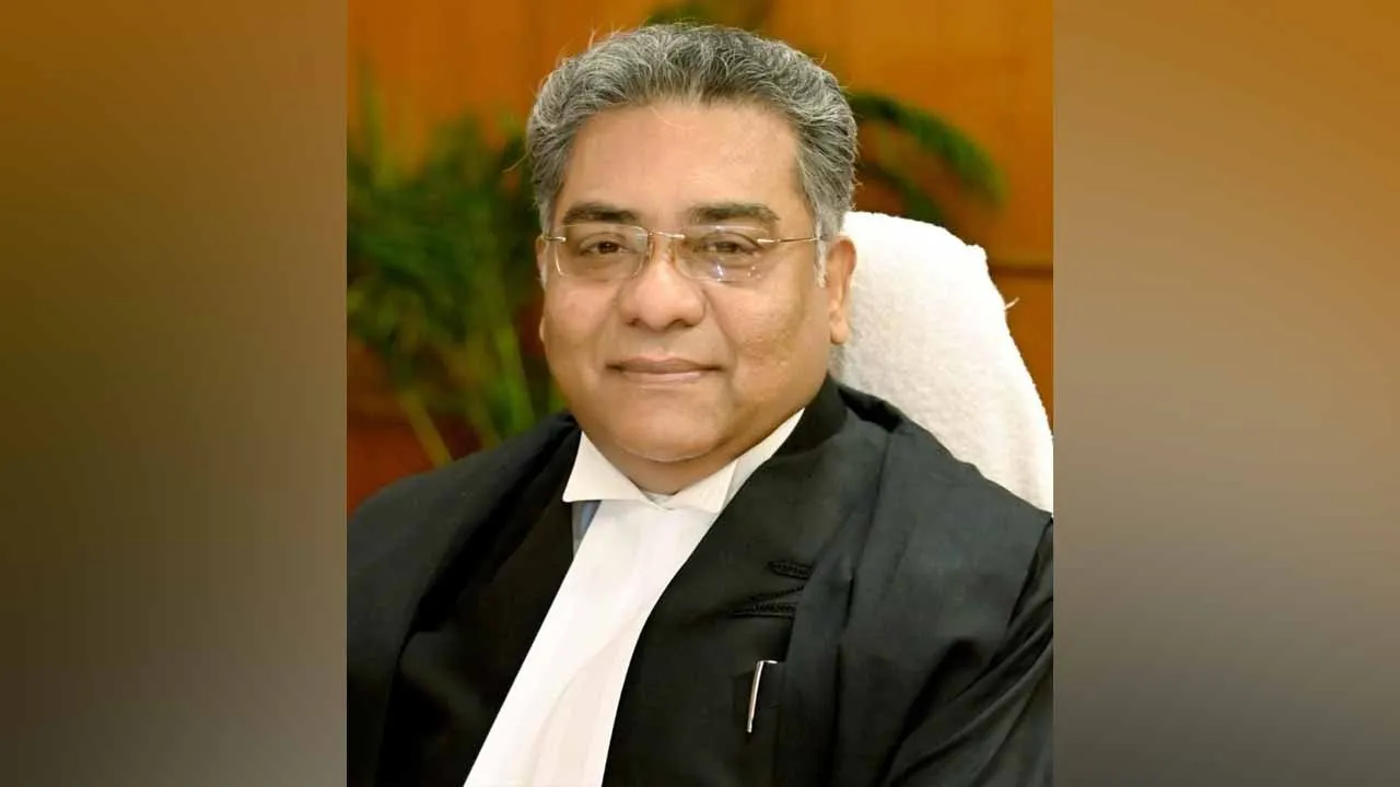  சென்னை உயர் நீதிமன்றத்திற்கு புதிய தலைமை நீதிபதி நியமனம்!