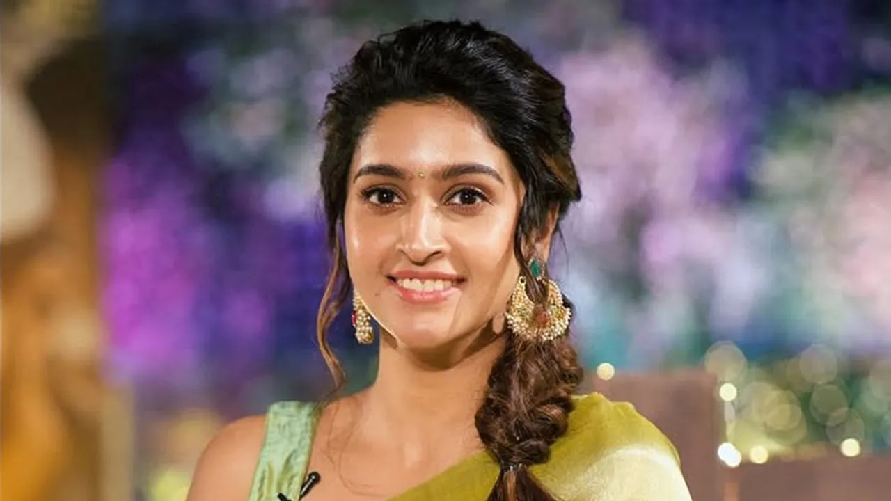  ‘ஏதேதோ பேச்சு... நாள்தோறும் ஆச்சு’ - காதலரை அறிமுகப்படுத்திய தன்யா ரவிச்சந்திரன்