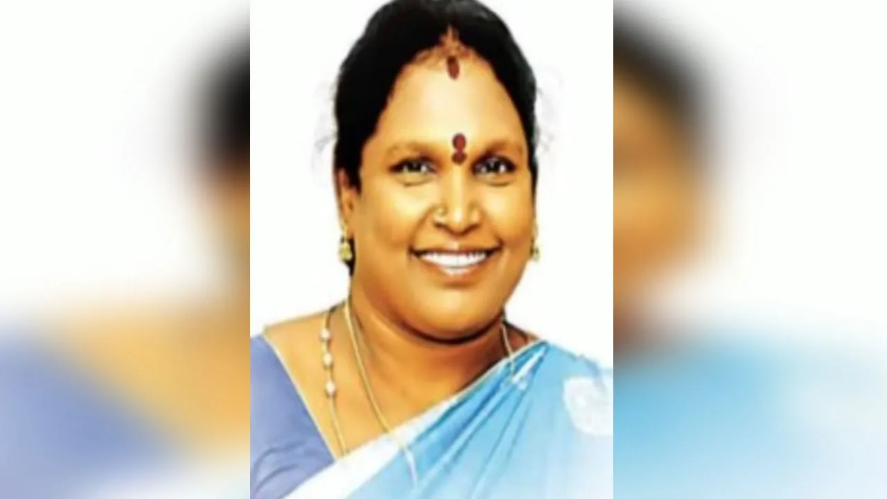  Anti-Corruption Bureau raids former AIADMK MLA's house Photograph: (admk) 