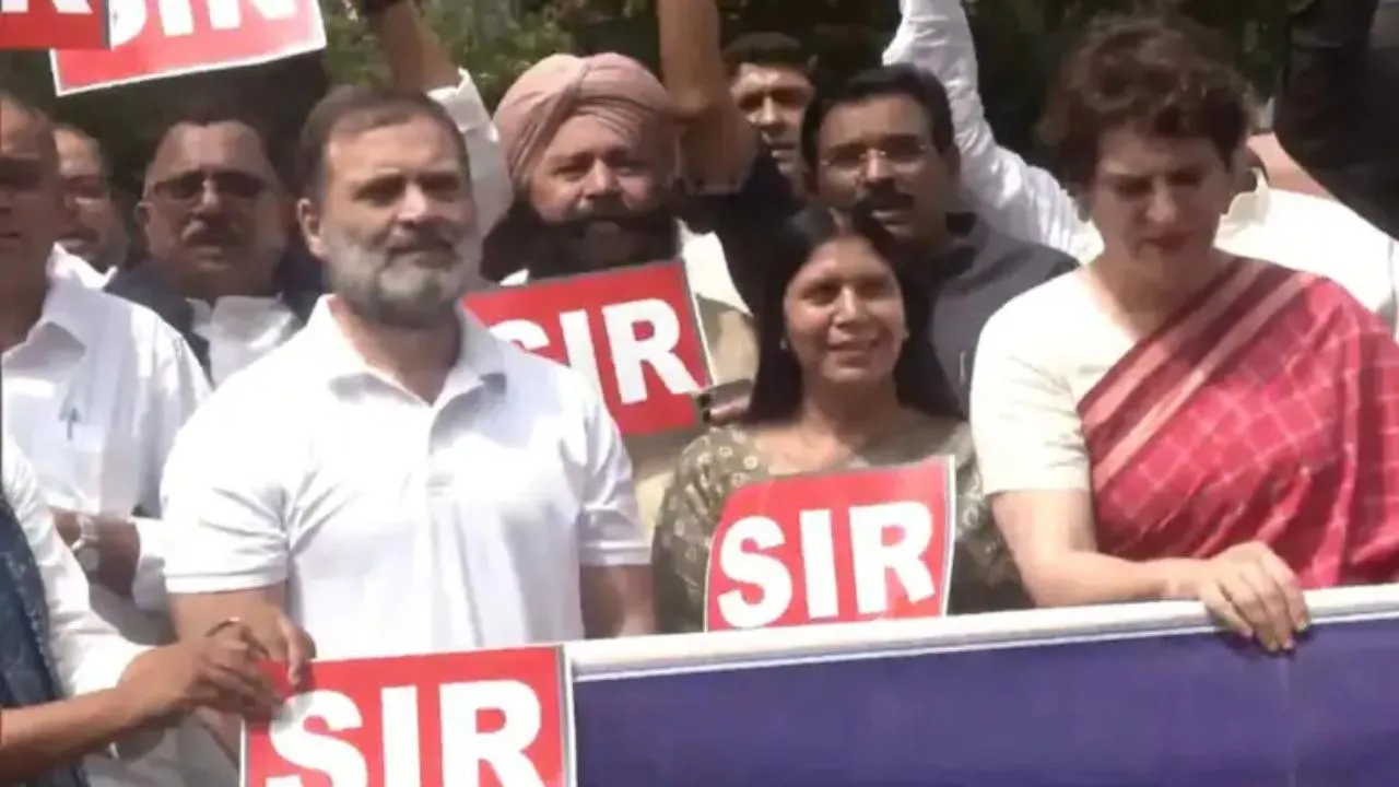  Opposition parties continue struggle in Parliament for against Bihar Special intensive revision 