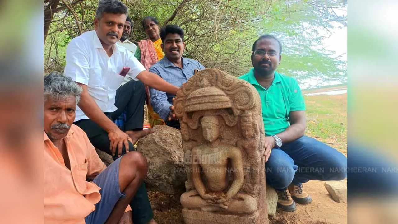  Rare Jain sculpture from the 10th century discovered in Vellalakottaiyur Photograph: (pudukottai) 