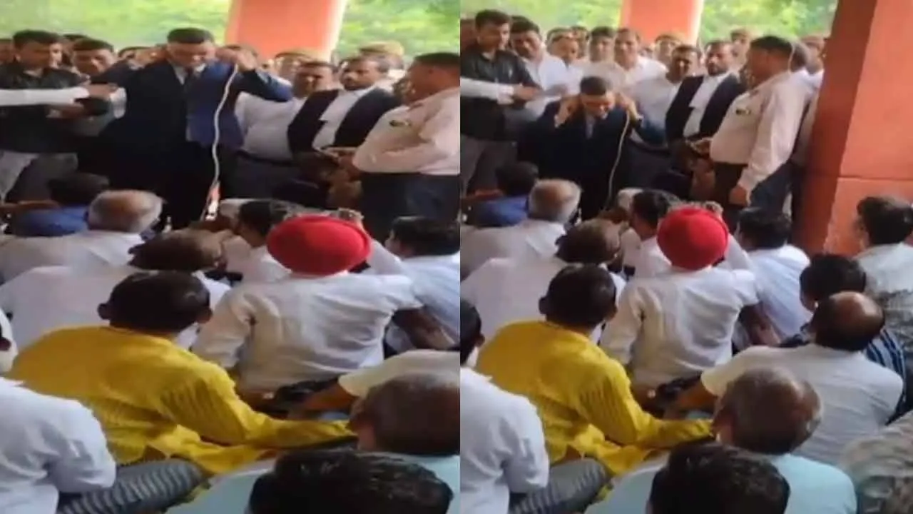  IAS officer who made a fuss in front of lawyers on Complaint on first day of taking charge 