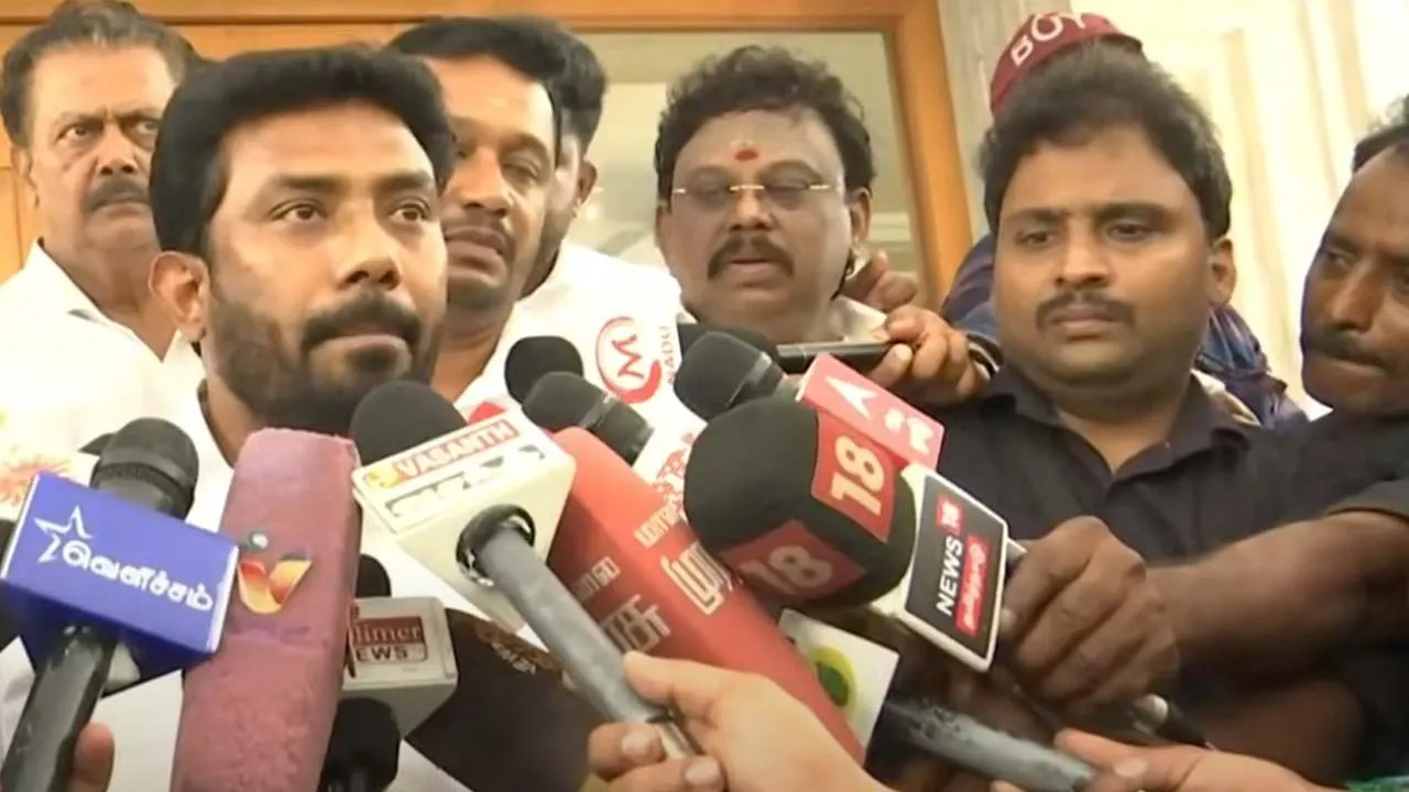  'AIADMK will regain strength only if we unite' - O.P. Ravindranath interview Photograph: (admk) 