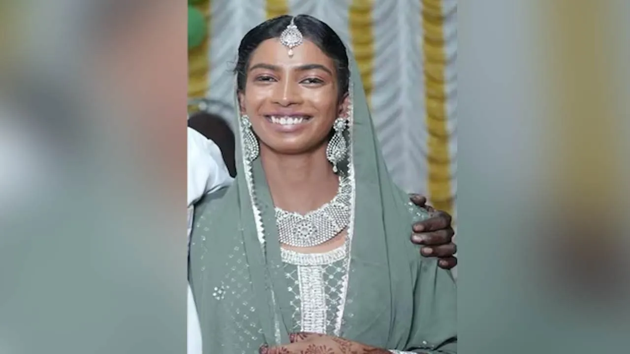  Pregnant woman commits by sending message to mother in kerala 