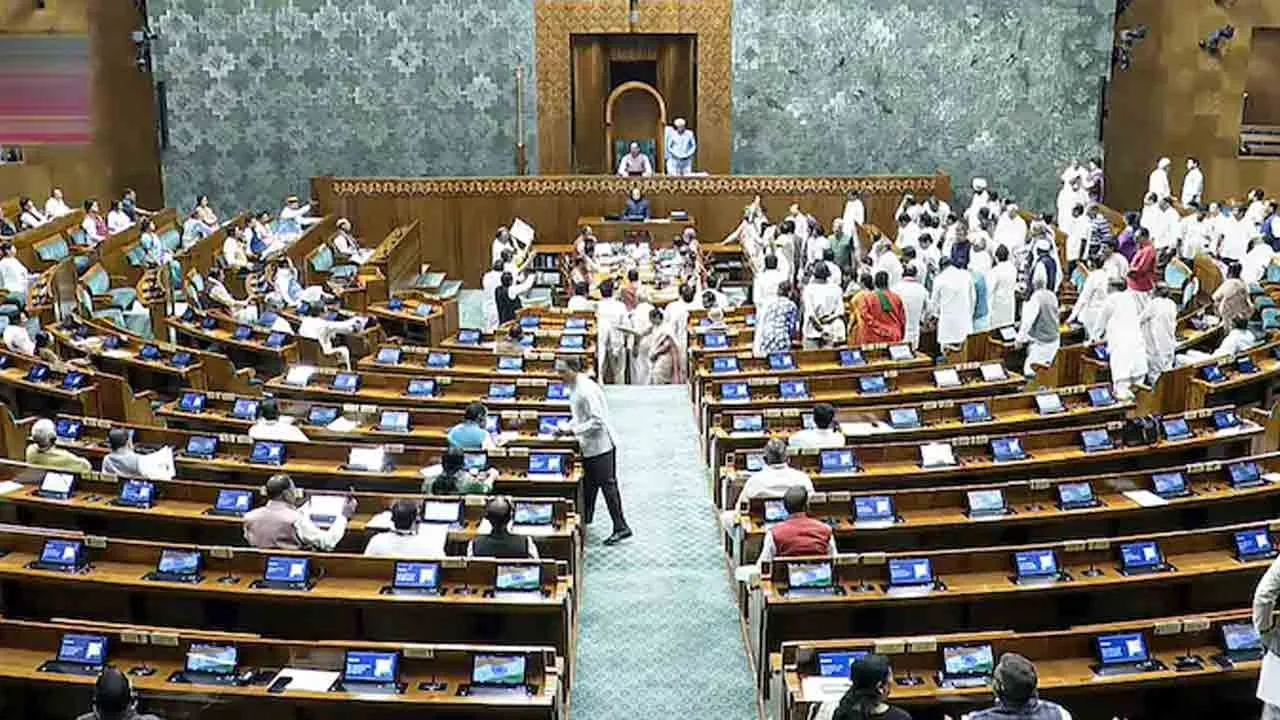  Congress accuse CISF soldiers blocking opposition members in parliament 