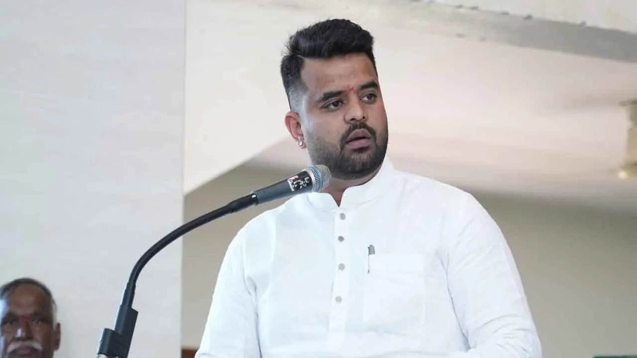  Former Prime Minister's grandson Prajwal revanna gets life sentence at women incident sex case in karnataka 