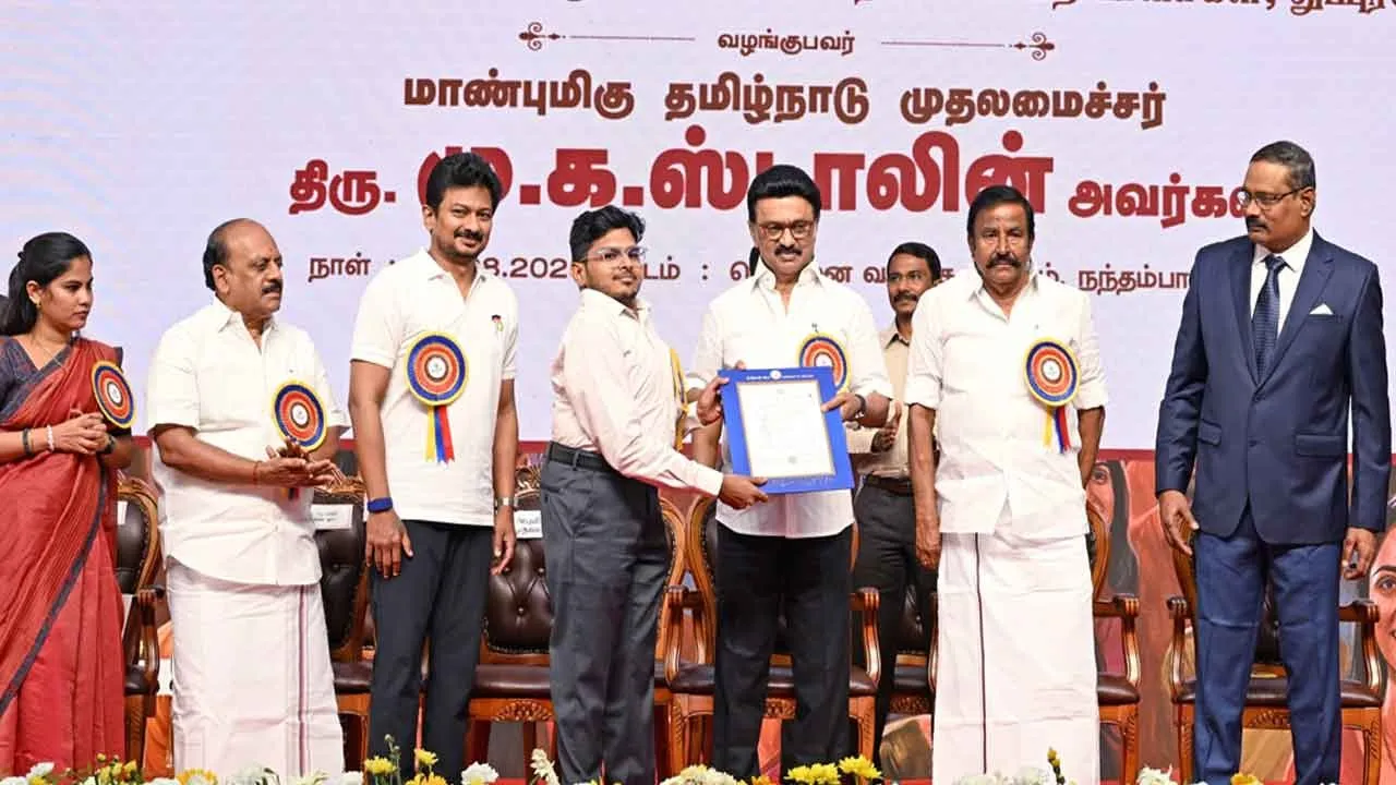  “20 லட்சம் மாணவர்களுக்கு லேப்டாப் தரப்போகிறோம்” - முதல்வர் மு.க. ஸ்டாலின் உறுதி!