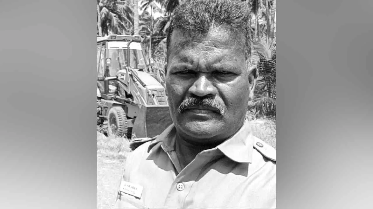  சிறப்பு எஸ்.ஐ. வெட்டிக்கொலை; போலீசார் விசாரணை!