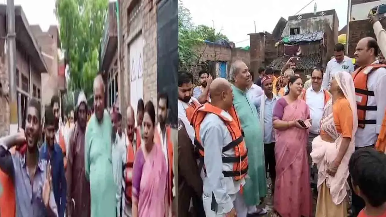 Ganga water has arrived at your doorstep says by UP Minister's controversial speech to flood-affected people 