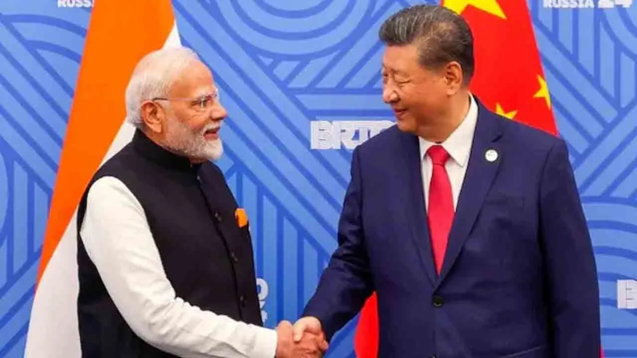  PM Narendra modi with chinese president Xi Jinping 