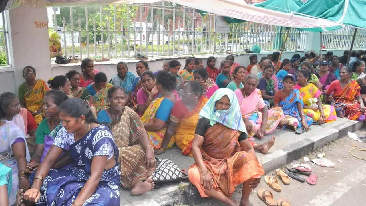  10வது நாளாகத் தொடரும் தூய்மைப் பணியாளர்கள் போராட்டம்: தோல்வியில் முடிந்த பேச்சுவார்த்தை!