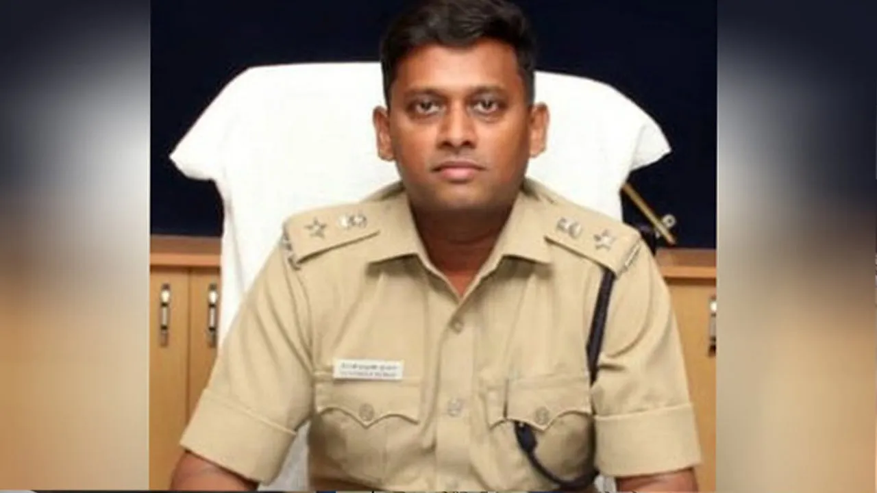  IAS officers including Varun Kumar transferred Photograph: (ips) 