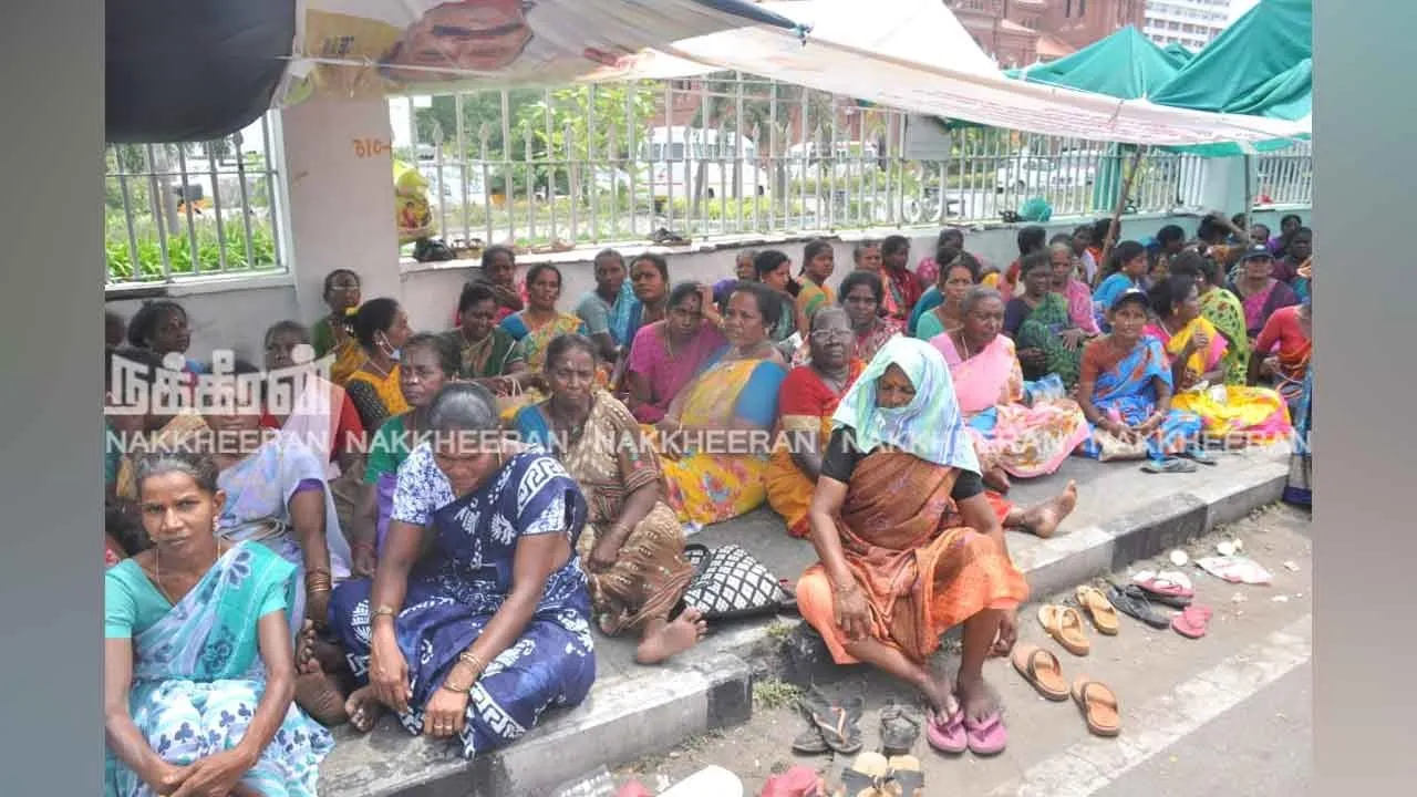  தூய்மை பணியாளர்கள் போராட்டம் தொடர்பான வழக்கு : “கால அவகாசம் வழங்க வேண்டும்” - தமிழக அரசு வாதம்!