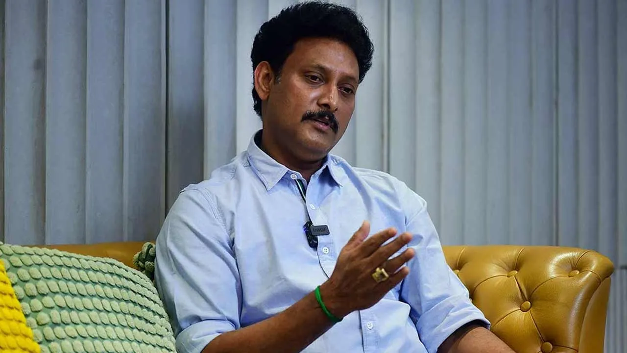  'If you care, ask Delhi, Governor' - Anbil Mahesh responds Photograph: (DMK) 