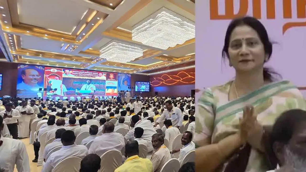  அன்புமணி அவுட்... காந்திமதி இன்...; அதிரடி மாற்றத்திற்கு தயாரான ராமதாஸ்!