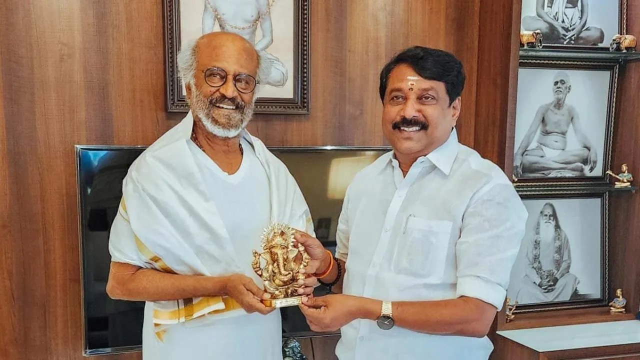  ரஜினியுடன் பா.ஜ.க. மாநிலத் தலைவர் நயினார் நாகேந்திரன் சந்திப்பு