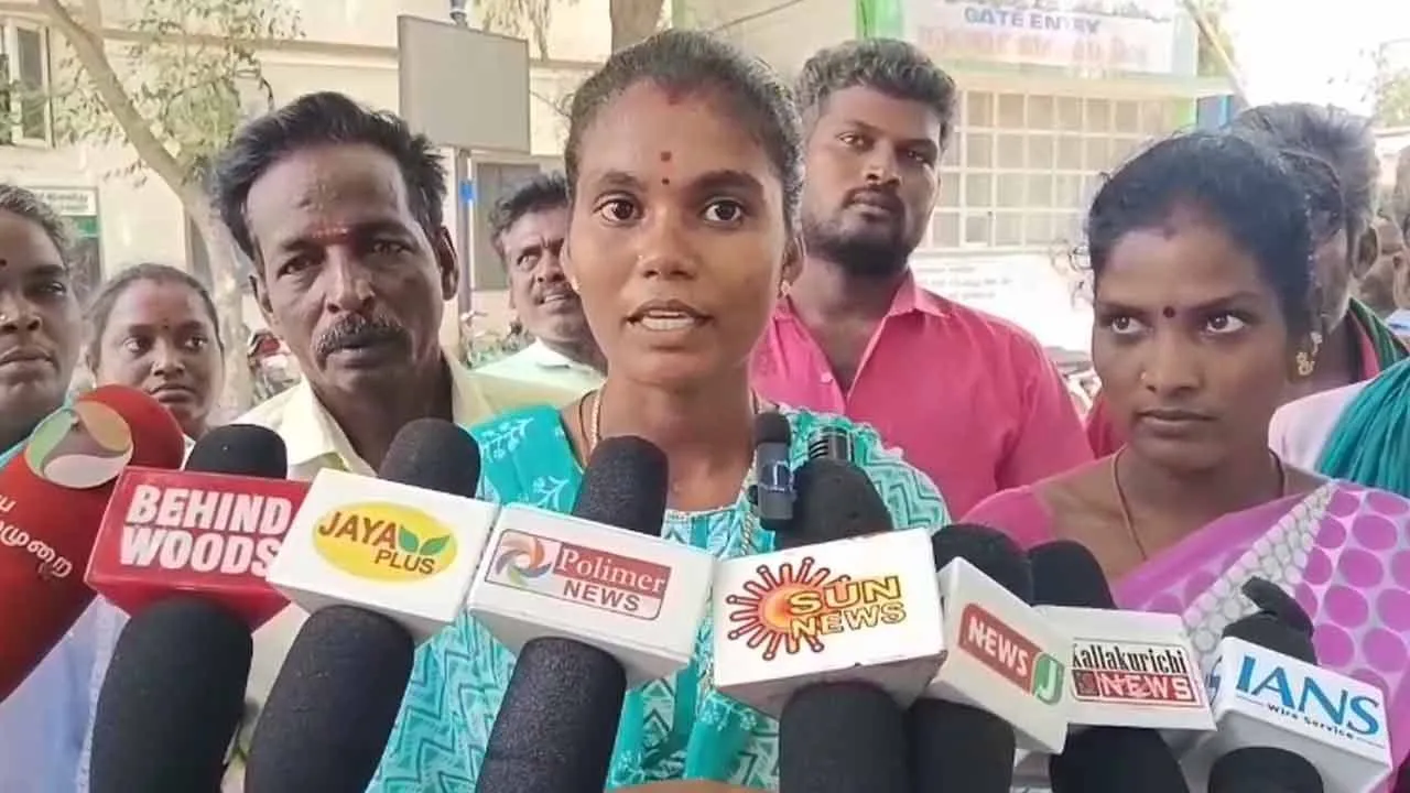  ‘எத்தனை தடை போட்டாலும், குலத் தொழிலை கைவிட மாட்டோம்..” - ஆட்சியர் அலுவலகத்தில் மனு!