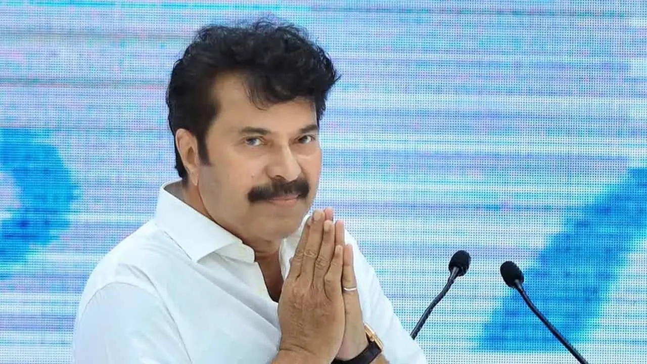  மீண்டு வந்த மம்மூட்டி; மகிழ்ச்சியுடன் வரவேற்ற மலையாளத் திரையுலகம்