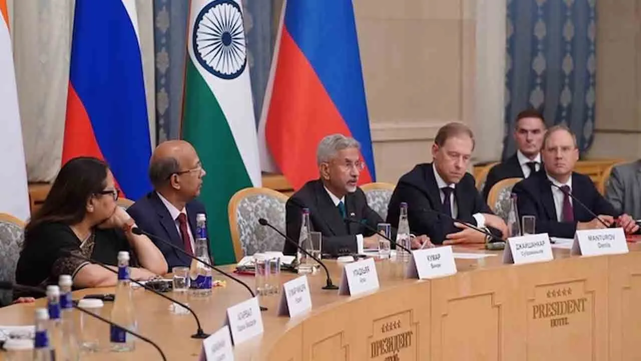  Jaishankar in Russia amid US tariffs 
