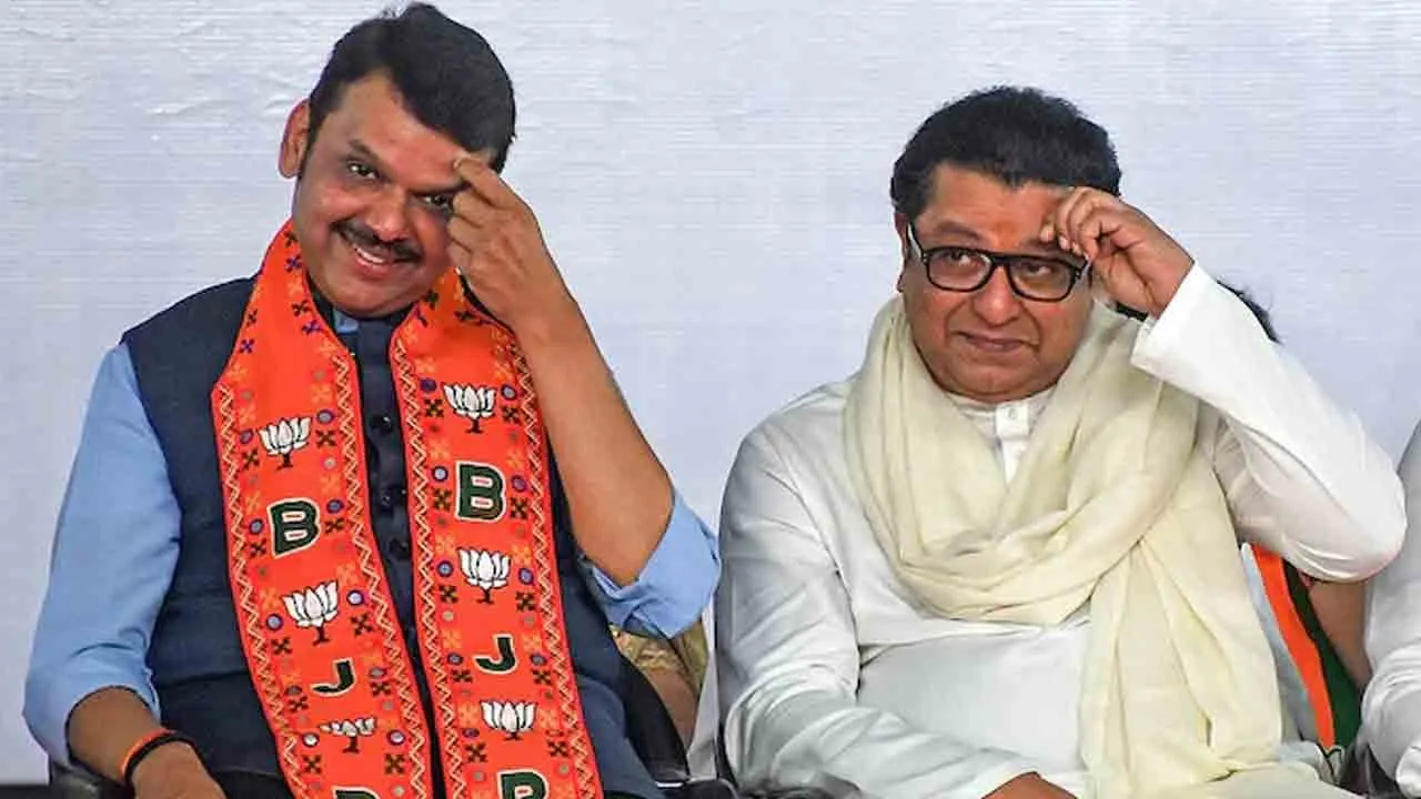  Chief minister Devendra fadnavis with raj thackeray 