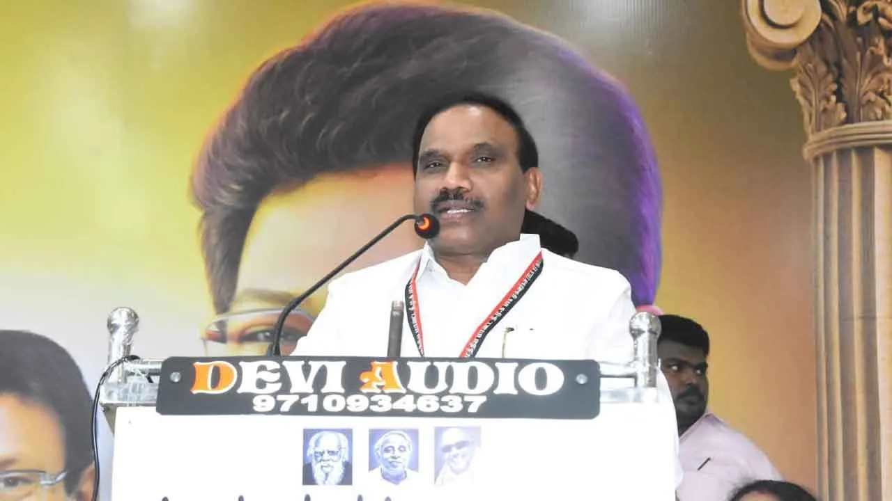  “மிரட்டல்களுக்கு எல்லாம் அஞ்சி நடுங்க இது தொடை நடுங்கி பழனிசாமி ஆட்சி அல்ல” - அமித்ஷாவுக்கு ஆ. ராசா பதிலடி!