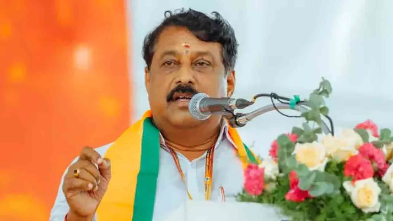  Tamilnadu BJP Leader Nainar nagendran 