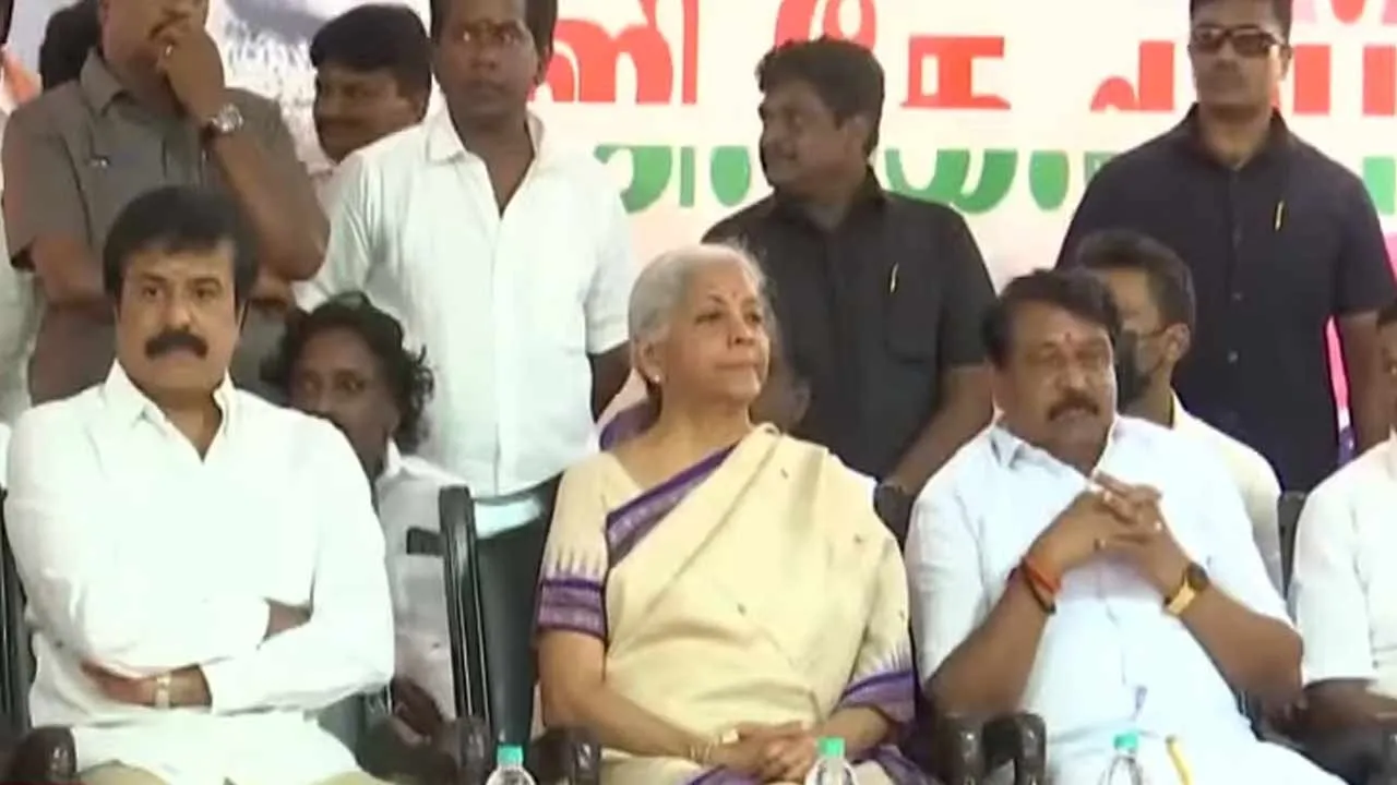  LK Sudhish on the same stage with NDA alliance leaders 