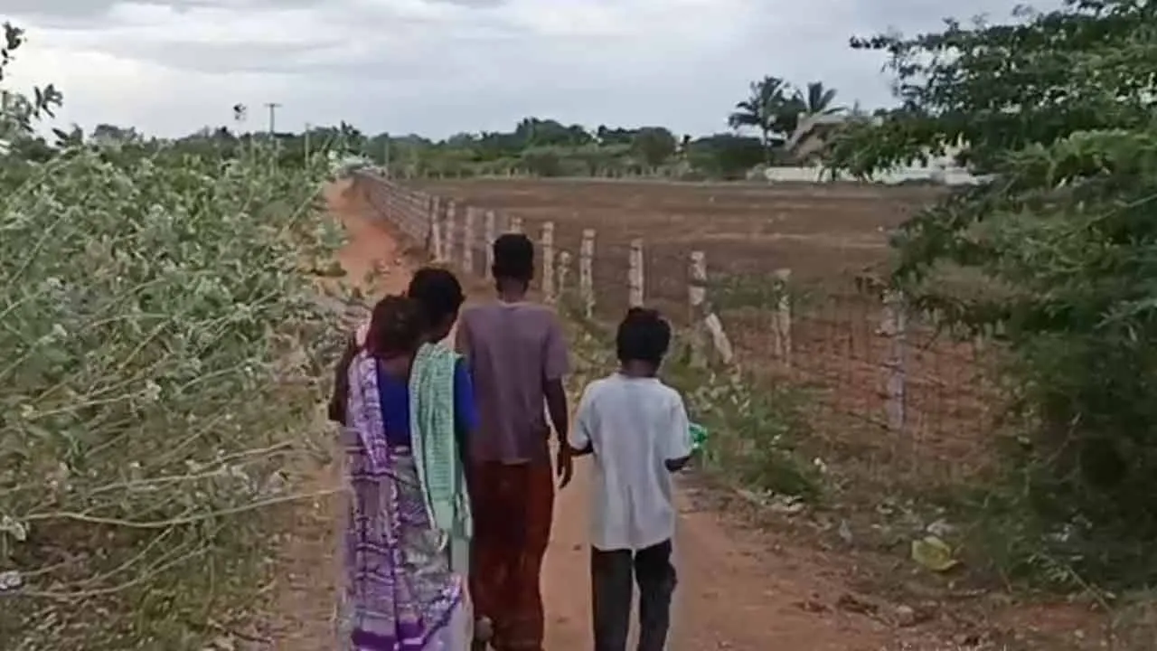  ரூ.3 லட்சத்திற்குக் கொத்தடிமையாக்கப்பட்ட குடும்பம் மீட்பு!
