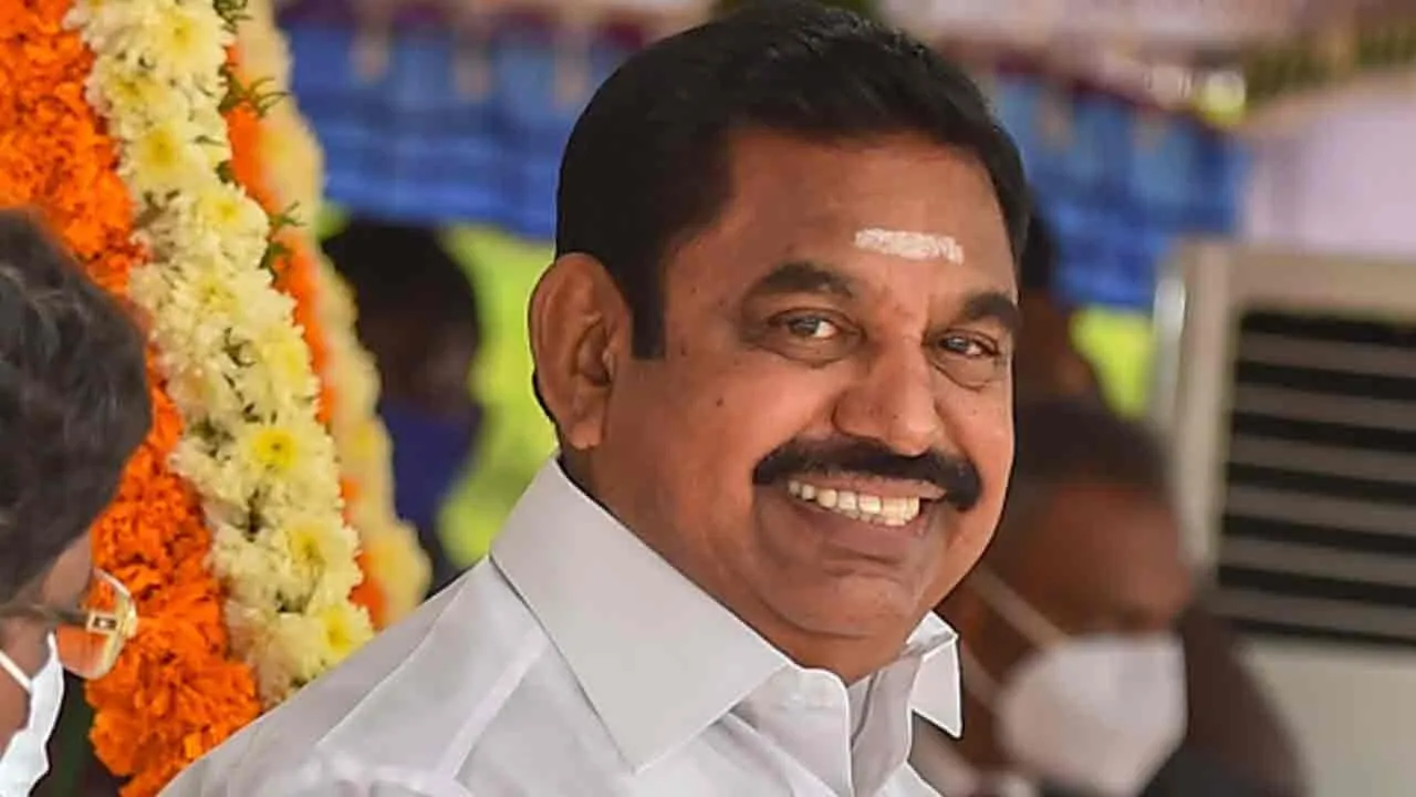  உயர்நீதிமன்றம் போட்ட உத்தரவு; பழனிசாமிக்குச் சாதகமாக வந்த தீர்ப்பு!
