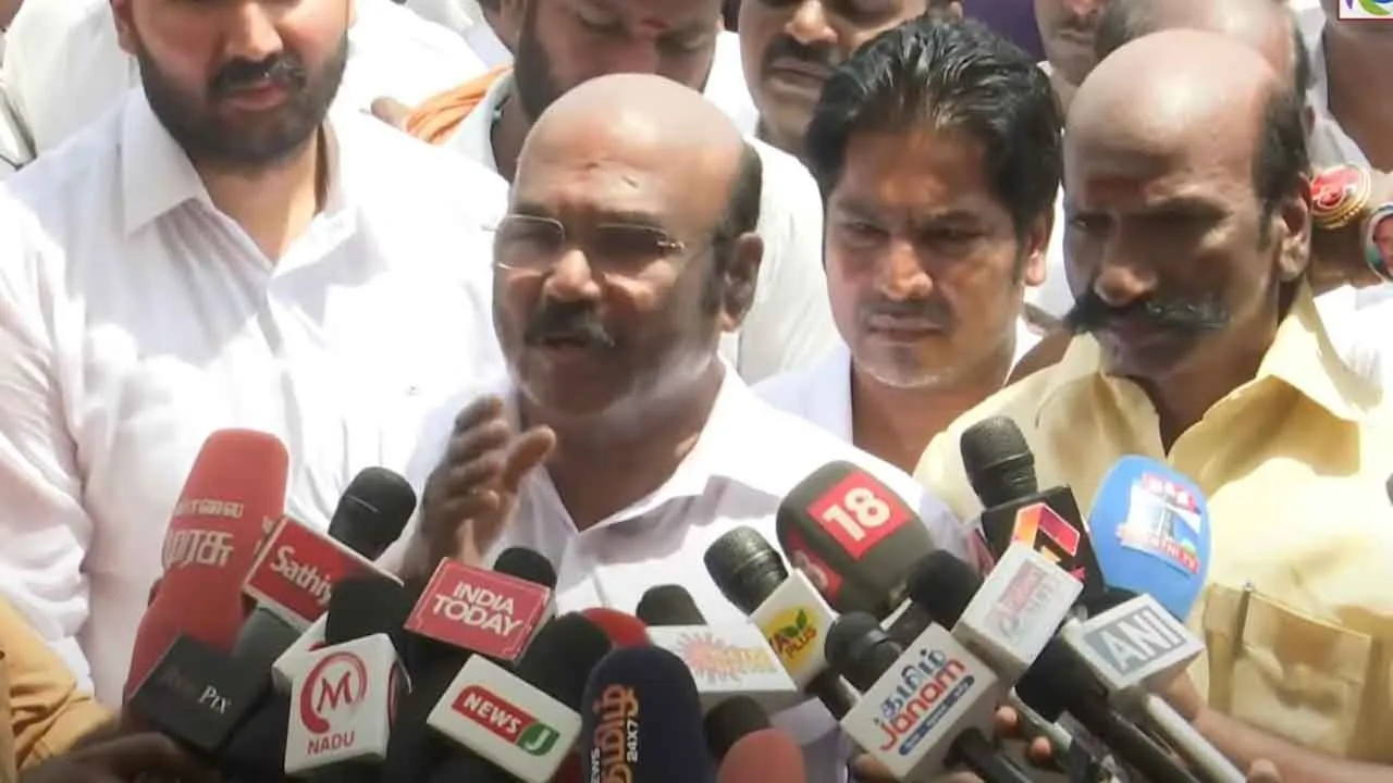  'Vijay is left with nothing but disappointment...' - Interview with former minister Jayakumar Photograph: (admk) 