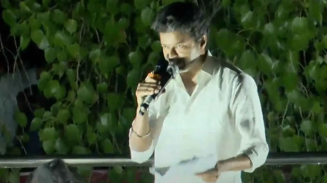  த.வெ.க. தலைவர் விஜய் நாகைக்கு விரைந்தார்?