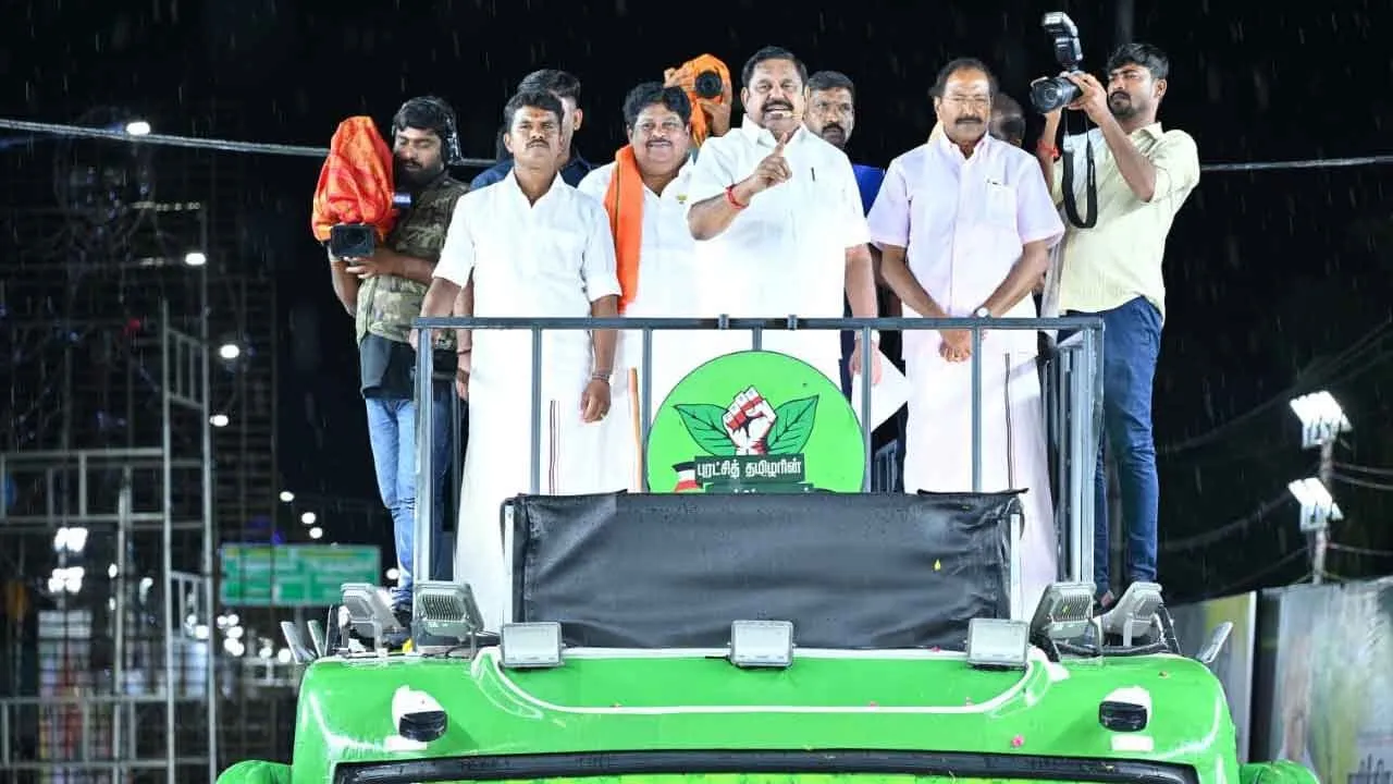  “ஆம்லேட்டில் கூட கஞ்சா கலக்குகிறார்கள்”  - எடப்பாடி பழனிசாமி பகீர் குற்றச்சாட்டு!