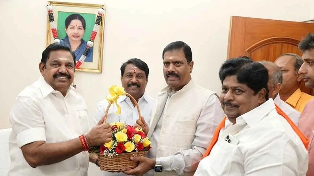  What happened at the Edappadi-Nainar meeting of the two parties coming together for the National Democratic Alliance? Photograph: (admk) 