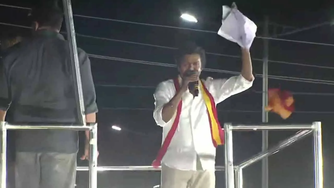  Vijay indirectly criticized Senthil Balaji by singing 