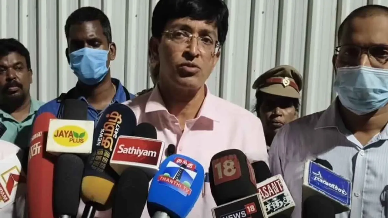  Ennore incident  - Interview with Radhakrishnan IAS on the measures taken Photograph: (ennore) 