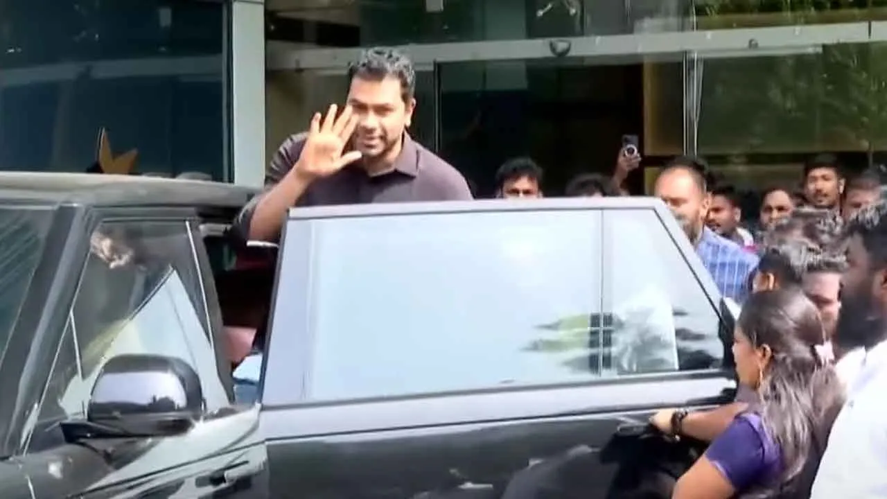 ஆதவ் அர்ஜுனா திடீர் டெல்லி பயணம்!
