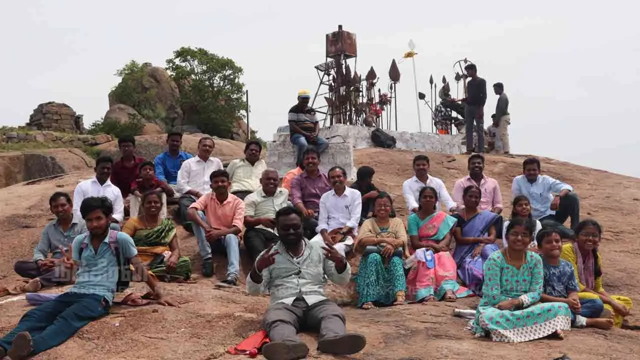  அரிதாகப் புள்ளிகளை உடைய மெய்யெழுத்துகளைக் கொண்ட கல்வெட்டுகள்; வியந்த தொல்நடைக்குழு!