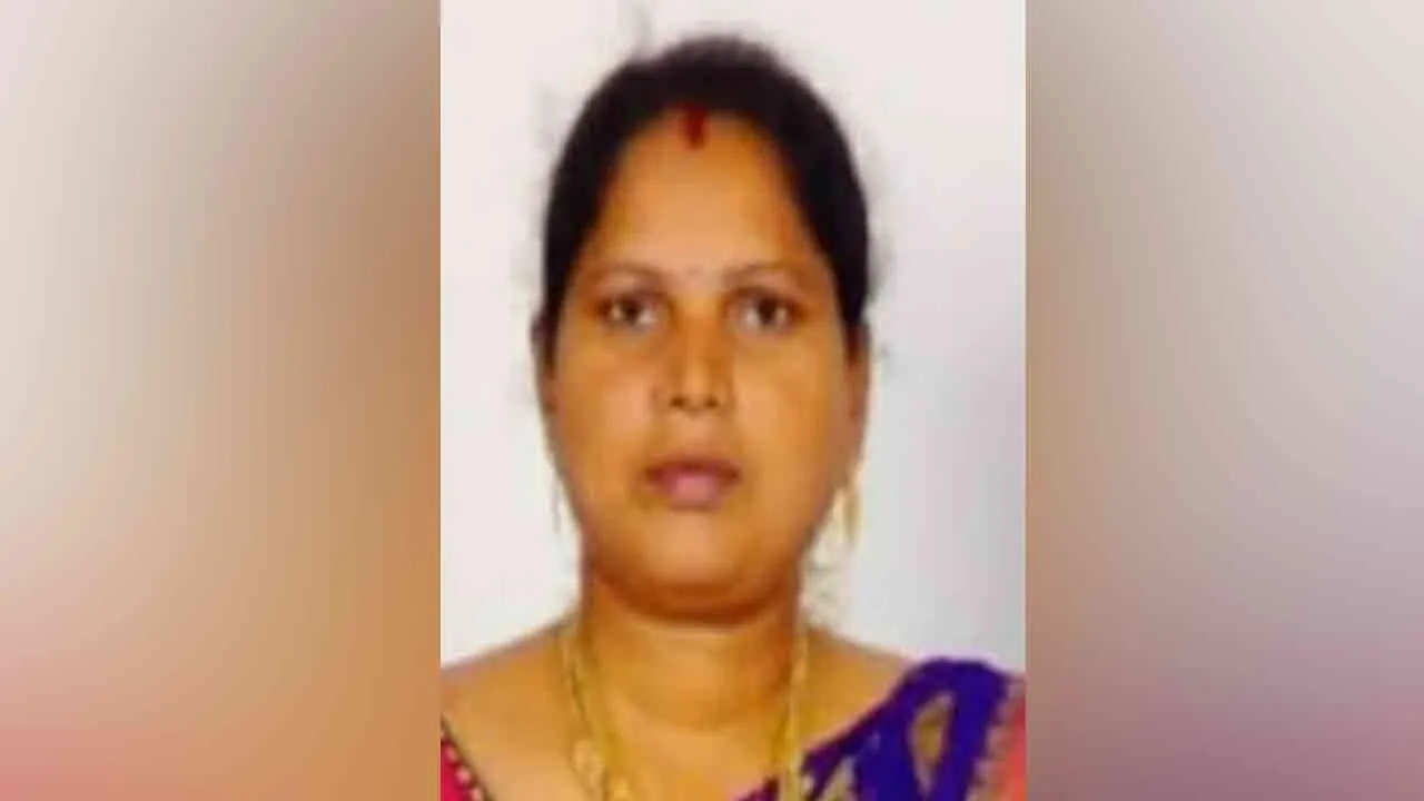  Female police officer arrested for cheating by playing Diwali lottery in cuddalore 